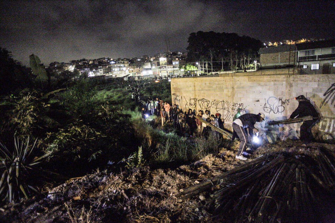 Em área localizada na Chácara Sonho Azul, zona Sul de São Paulo, cerca de 400 famílias ocuparam o terreno que a mais de 30 anos estava abandonado. Foto: Mídia NINJA