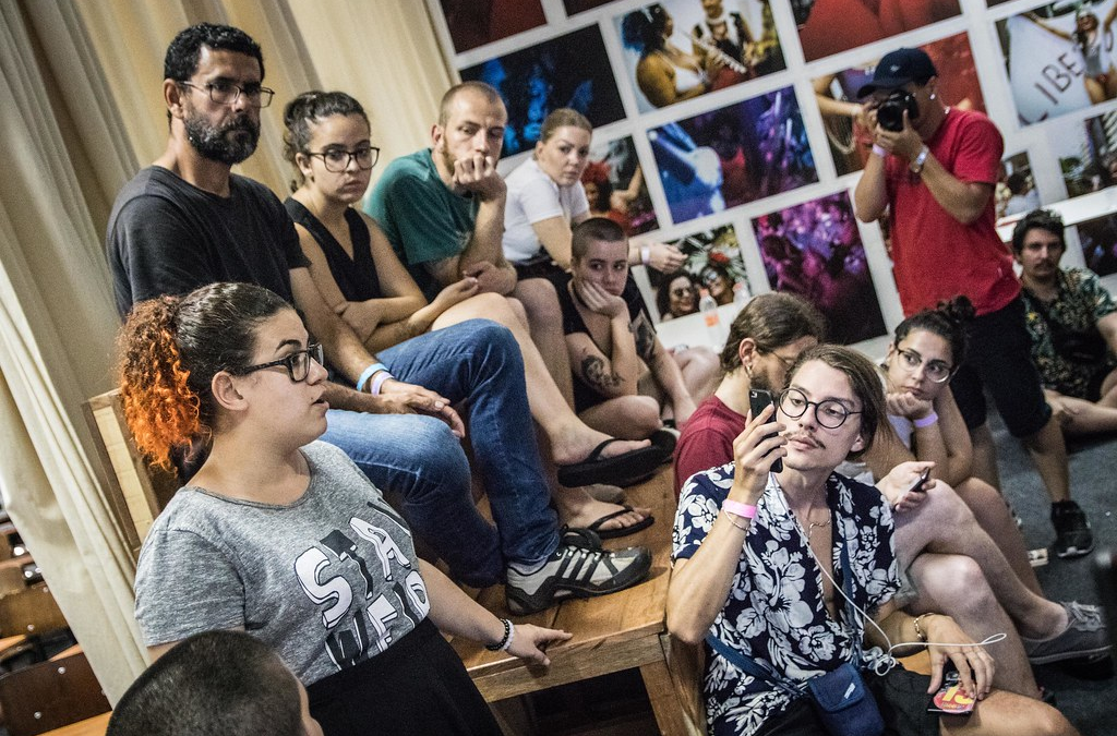 Designers UX ativistas convocados para reunião em São Paulo