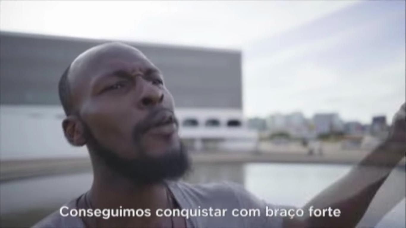 Nigeriano denuncia uso de sua imagem em propaganda de Bolsonaro: “esse governo não me representa”