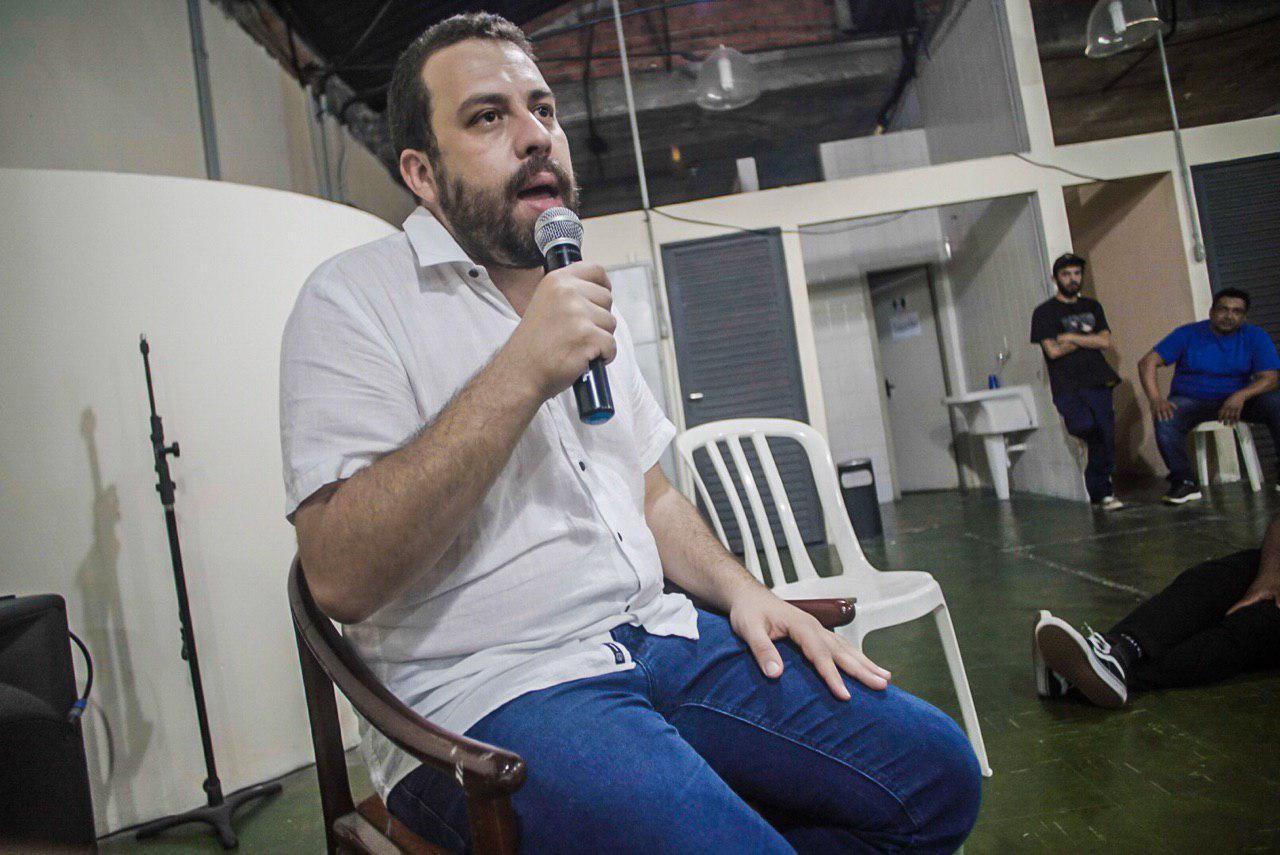 MTST lançará candidatura coletiva de mulheres sem-teto em 2020, diz Guilherme Boulos à Mídia NINJA