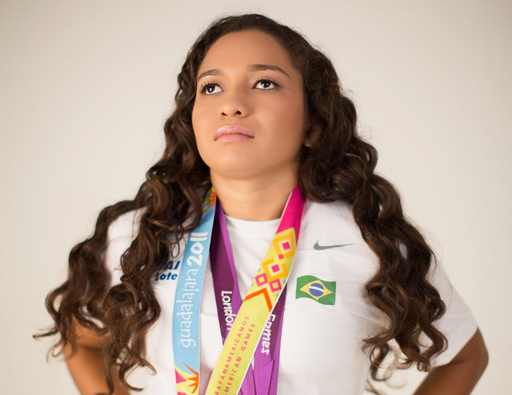 Fé em Deus e treino pesado: o segredo do sucesso da atleta Jhulia Santos