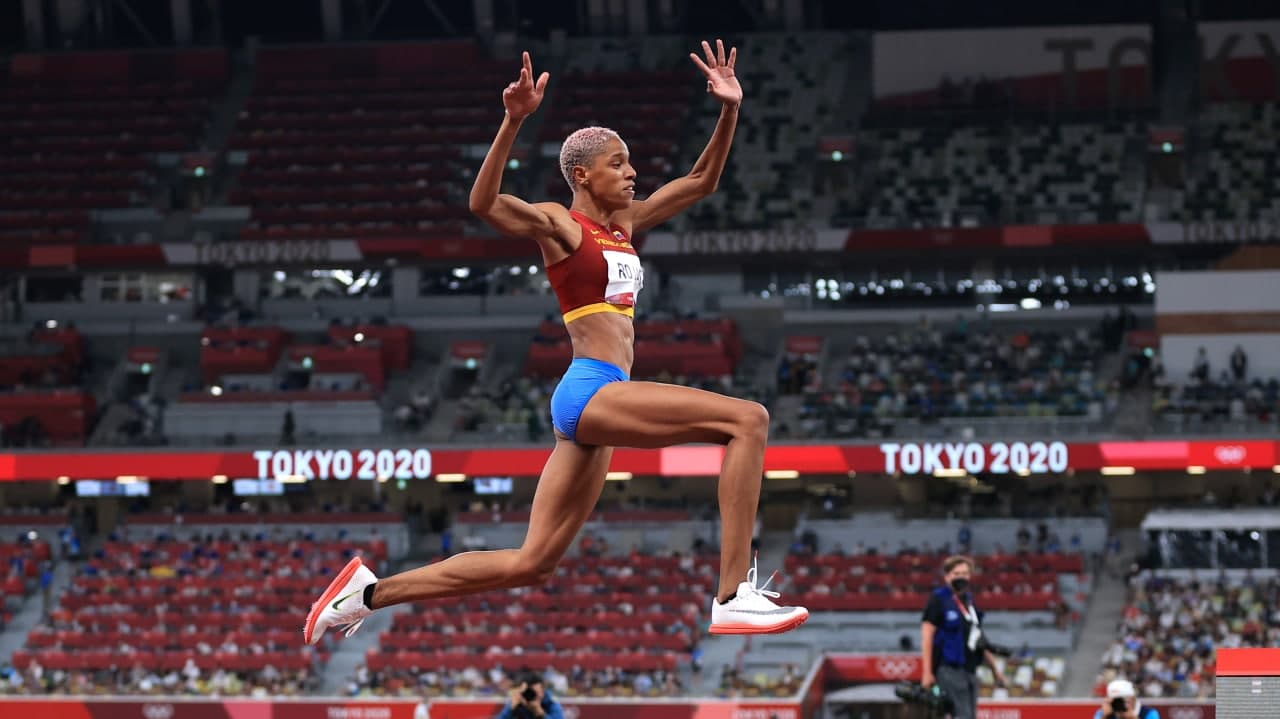 O salto que vai ficar para a história: conheça a atleta recordista mundial Yulimar Rojas