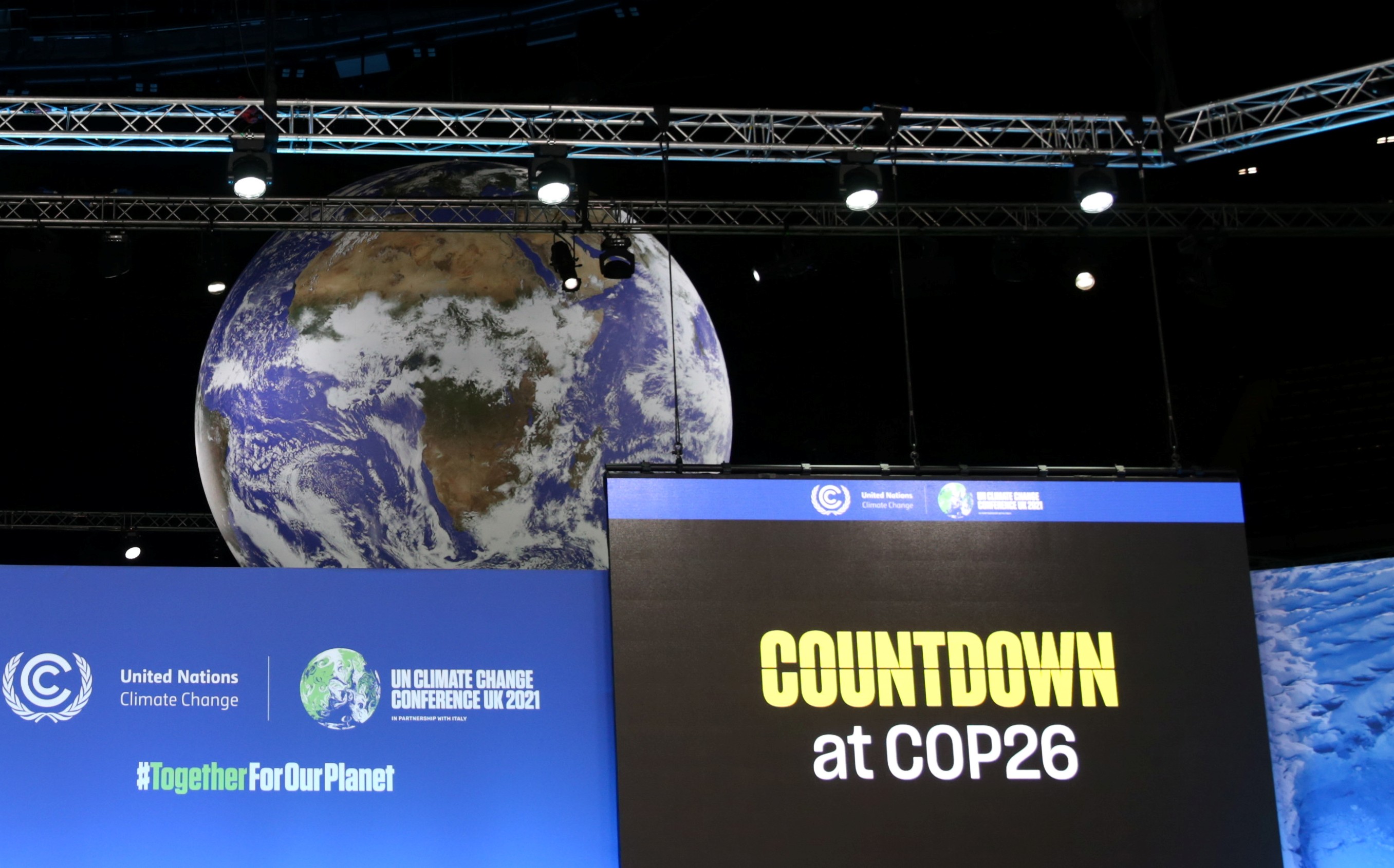 Desespero para finalizar a COP26: confira boletim com principais assuntos desta quinta-feira (11)
