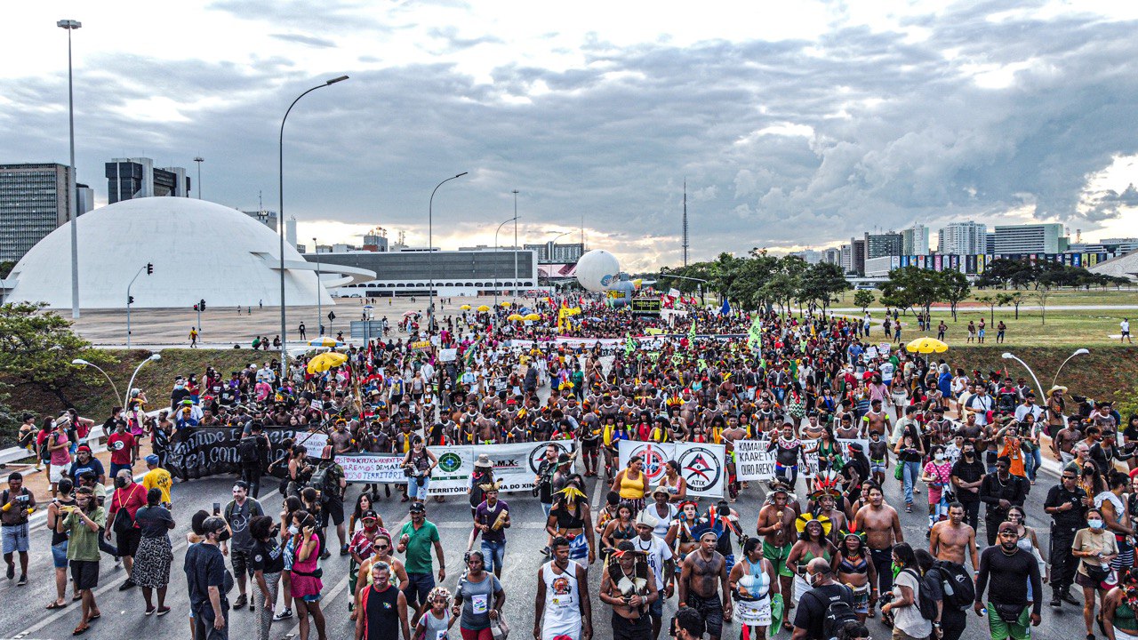 Fora Bolsonaro: Movimentos sociais denunciam a crise econômica em ato na Esplanada