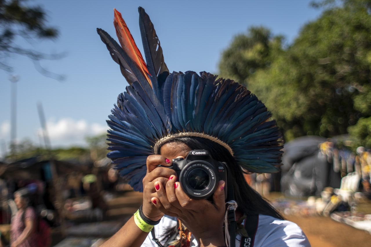Conheça 5 mulheres indígenas que utilizam a comunicação como instrumento de luta