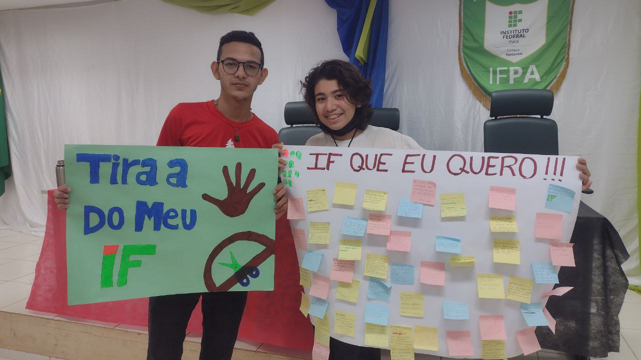 Estudantes e servidores do IFPA fazem ato contra Bolsonaro e paralisam atividades