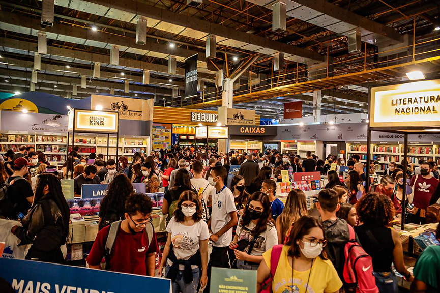 Bienal do Livro de São Paulo registra 660 mil visitantes e 3 milhões de livros vendidos