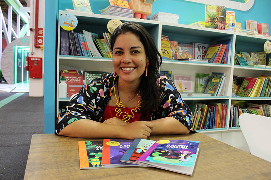 Mari Bigio leva a literatura de cordel para o público infantil em coleção com preço acessível