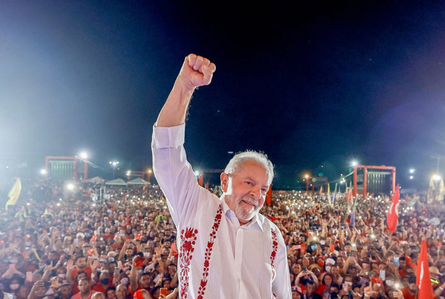Professores de universidades públicas reúnem mais de 10 mil assinaturas em apoio a Lula