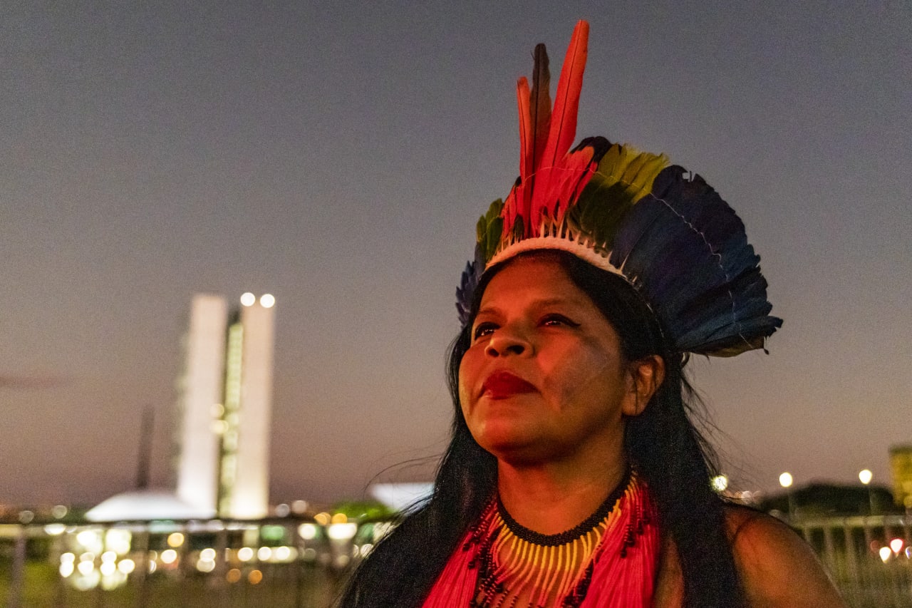 Sônia Guajajara pode ser a primeira indígena a representar São Paulo no Congresso Nacional