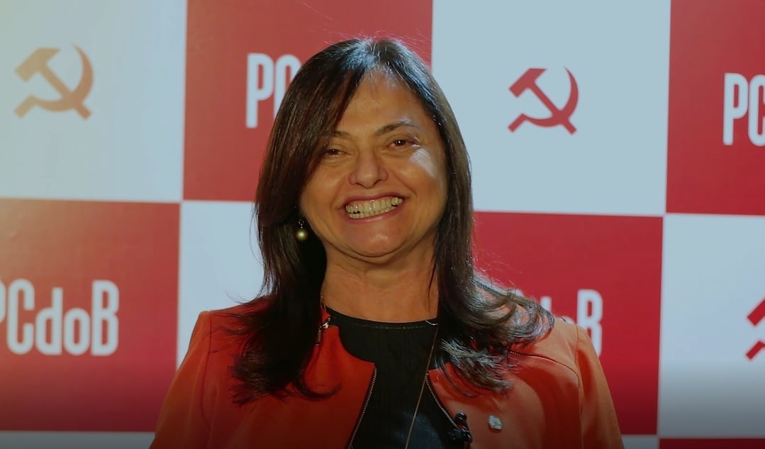 13 vezes na lista de parlamentares mais influentes, Alice Portugal disputa quinto mandato no Congresso Nacional