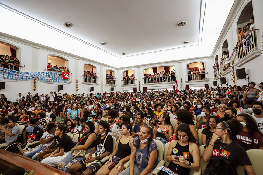 Estudantes anunciam mobilização nacional no dia 18 contra os cortes nas universidades