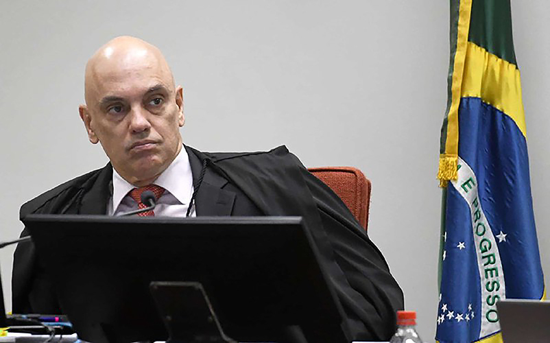Moraes multa partido de Bolsonaro em R$ 22,9 mi por má fé em ataques às urnas