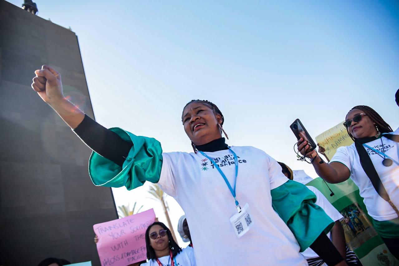 Muito mais vulneráveis à crise climática, mulheres pedem equidade e representação na COP27