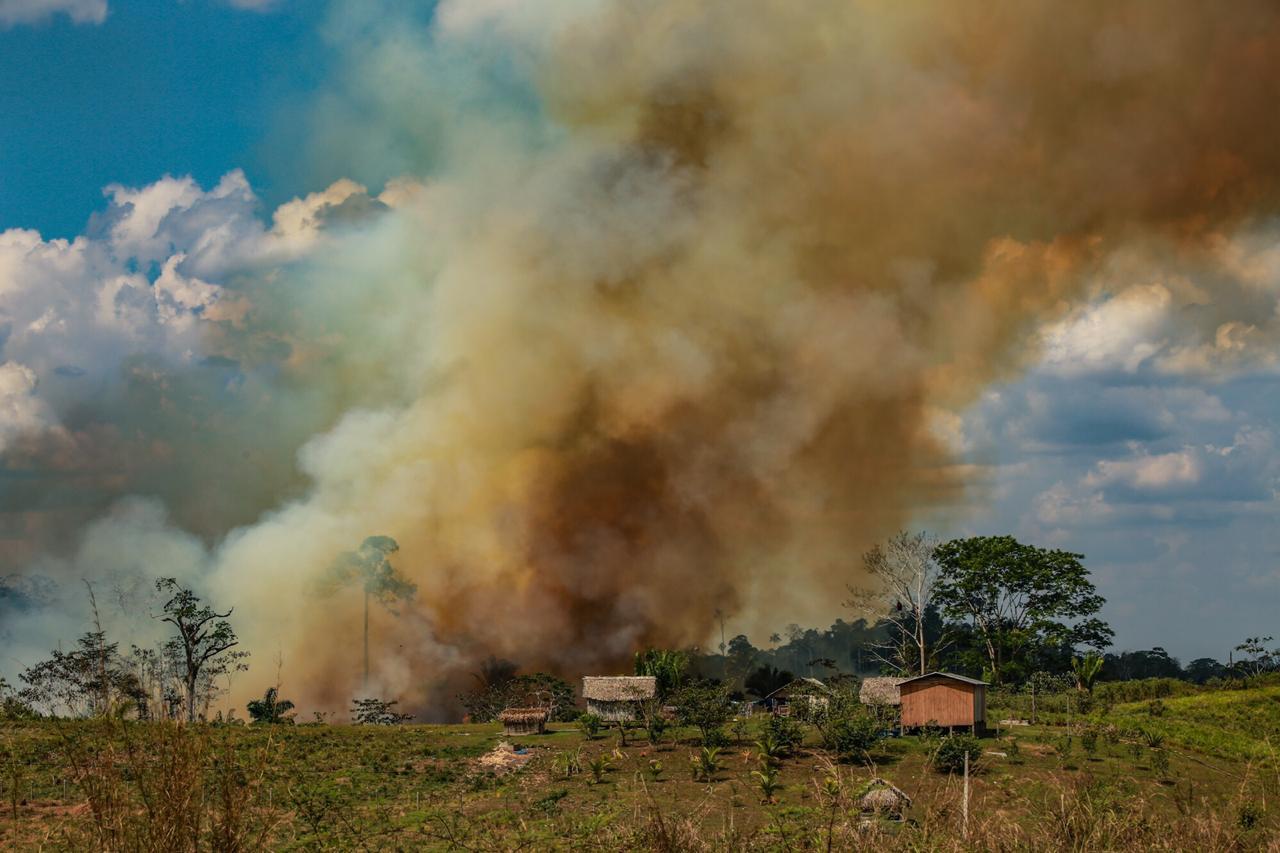 Em menos de 15 dias de novembro, Rondônia e Acre batem recorde de queimadas