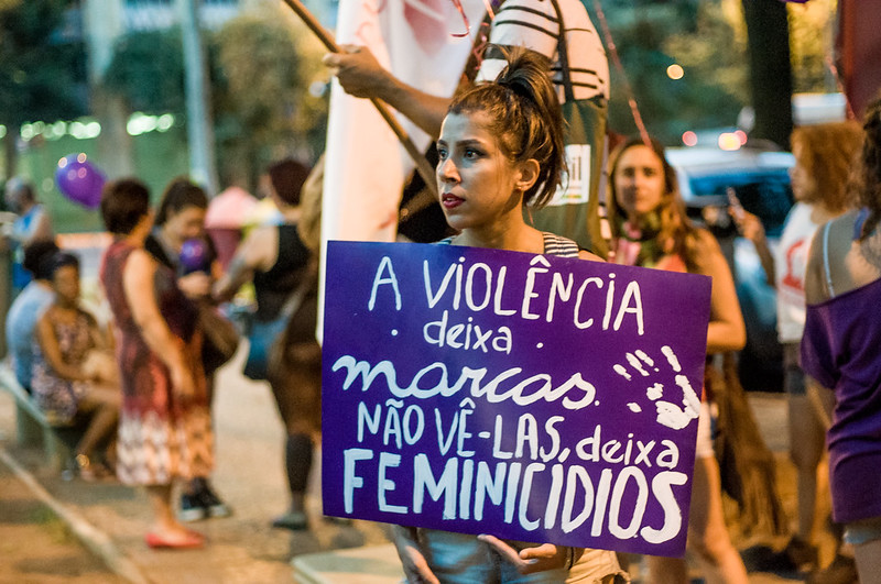Brasil registra uma média de quatro feminicídios por dia