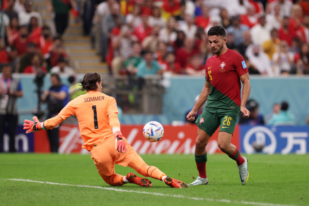 Portugal goleia Suíça com 6 gols e hat-trick de substituto de CR7