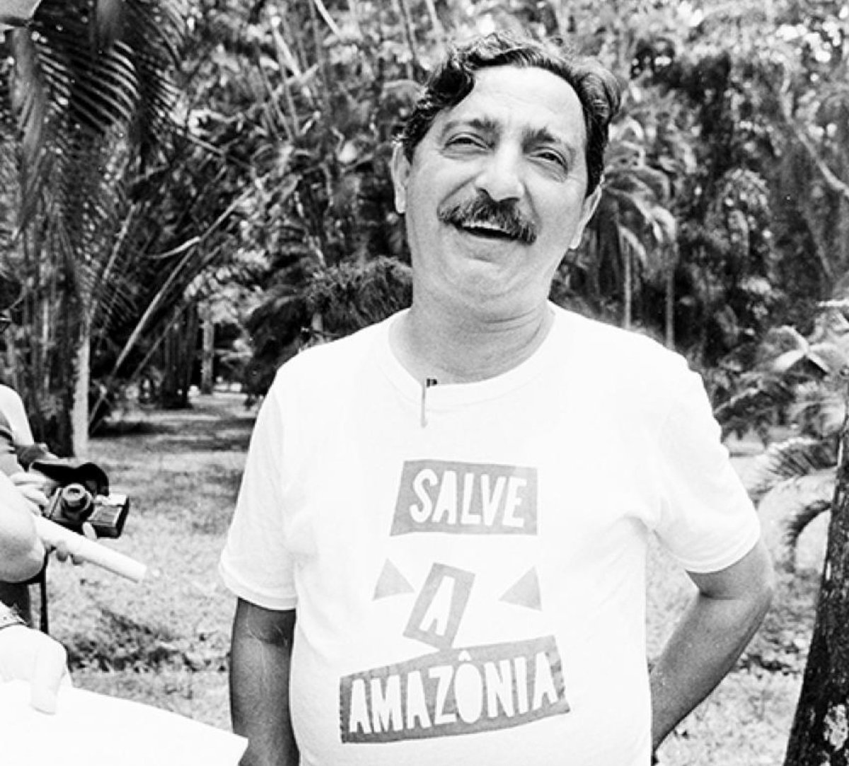 Ninguém solta a mão de ninguém' é o legado de Chico Mendes para resistir -  Rede Brasil Atual