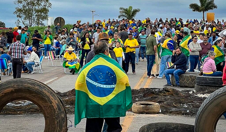 Datafolha: 75% dos brasileiros são contra atos golpistas