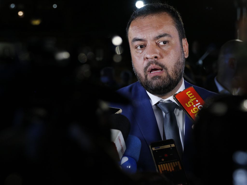 MP pede a cassação de Cláudio Castro e vice por gastos ilícitos em campanha