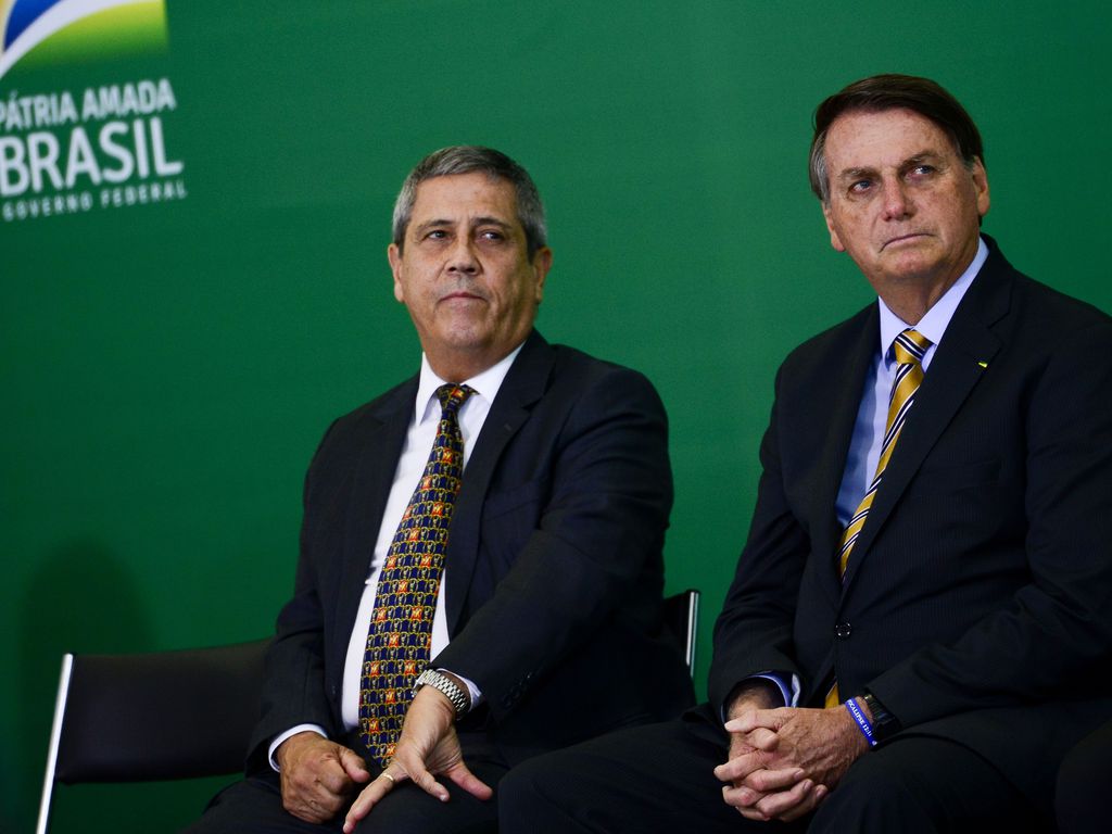 TSE condena Bolsonaro por abuso de poder, e Braga Netto fica inelegível por oito anos
