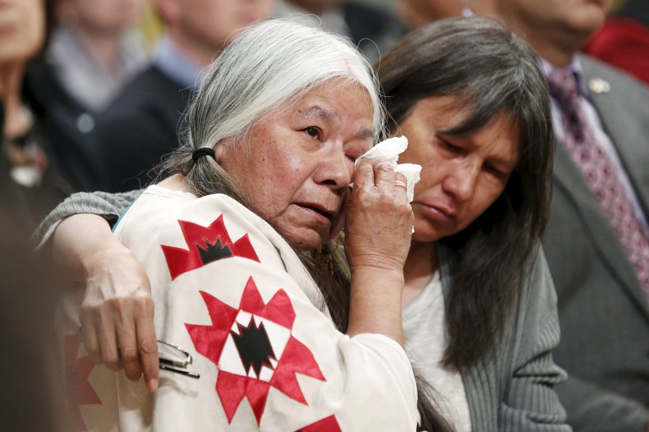 Indígenas de ex-colônias do Reino Unido exigem desculpas por legado de genocídio