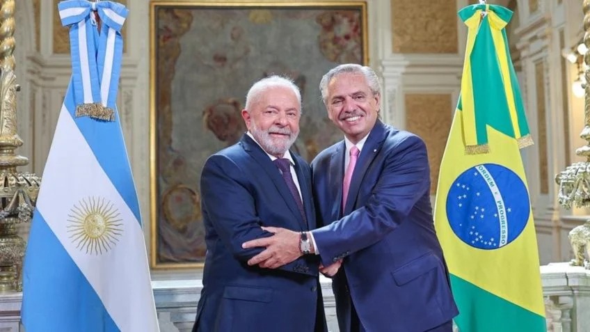 Lula se reúne hoje com Fernández e deve propor linha de crédito para recuperação argentina