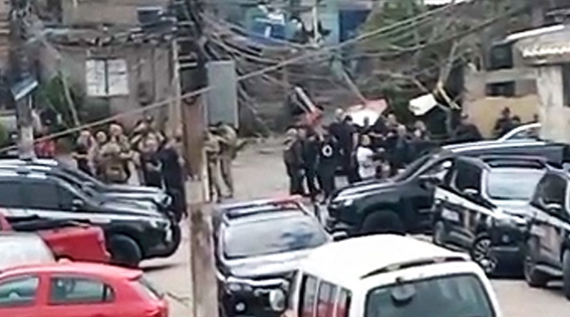 Vendedor ambulante está entre os mortos da chacina policial no Guarujá
