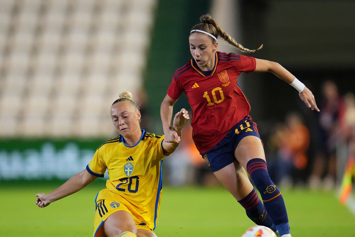 Espanha e Suécia se enfrentarão na primeira semifinal do Mundial que terá campeã inédita