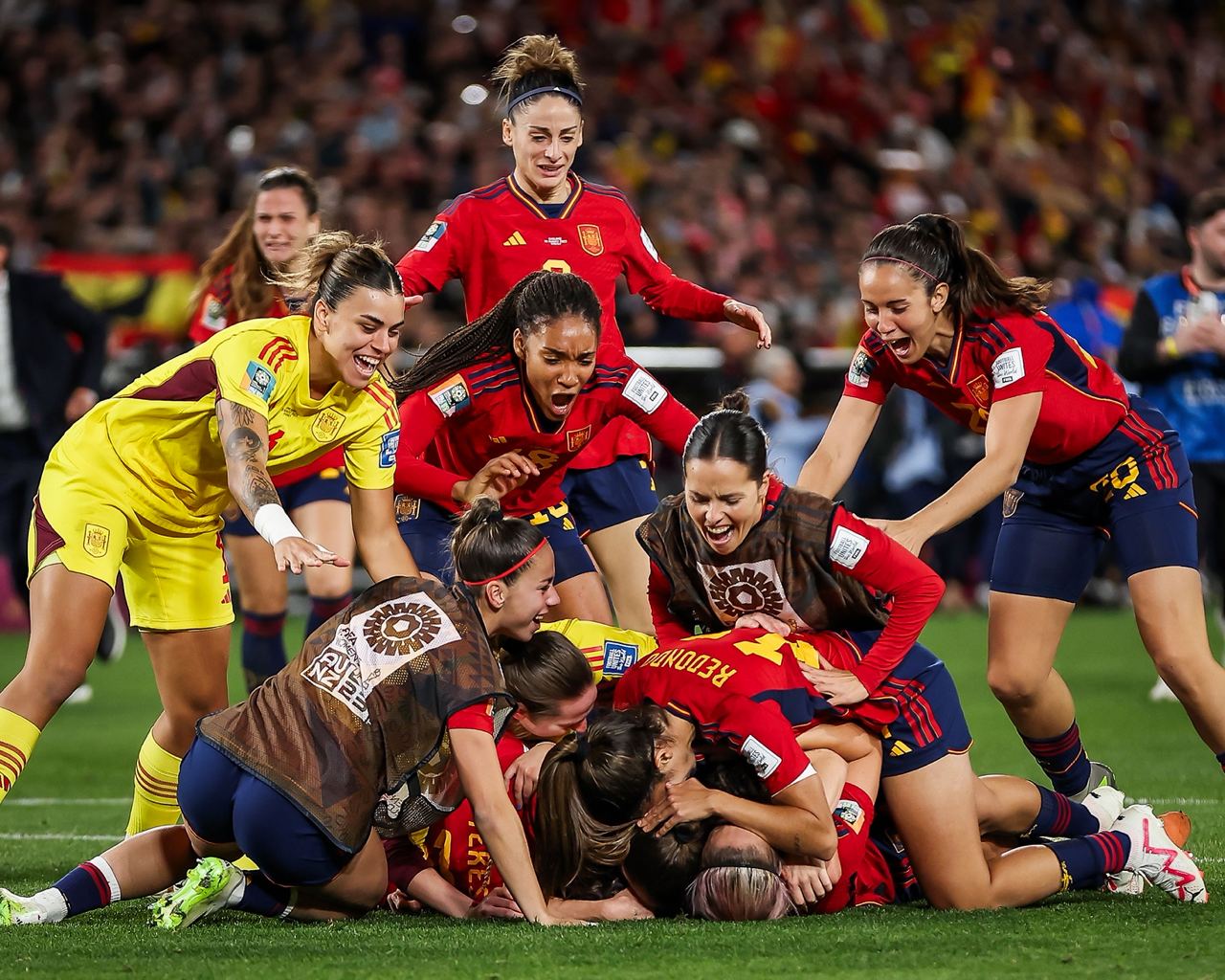 Espanha vence Inglaterra e é campeã da Copa do Mundo