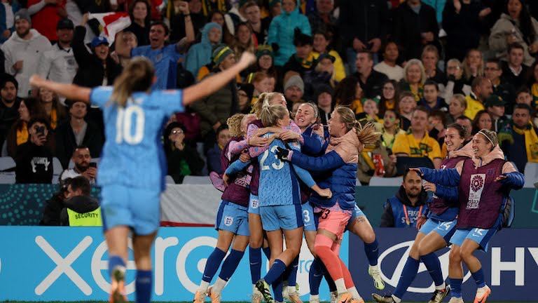 Inglaterra vence Austrália e chega a sua primeira final de Copa do Mundo no feminino