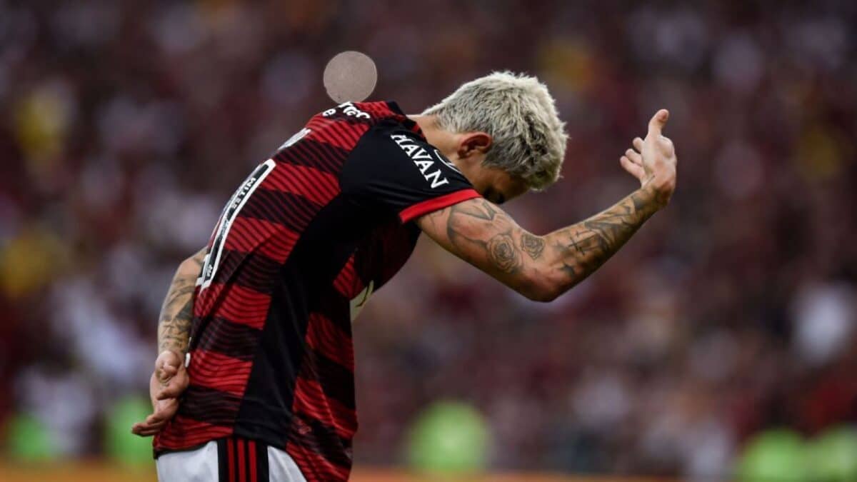 Agressão a Pedro intensifica crise no Flamengo