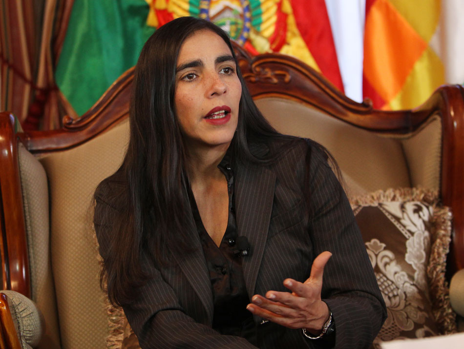 Gabriela Montaño, ex-ministra da Bolívia, comemora avanços da luta feminista na América Latina