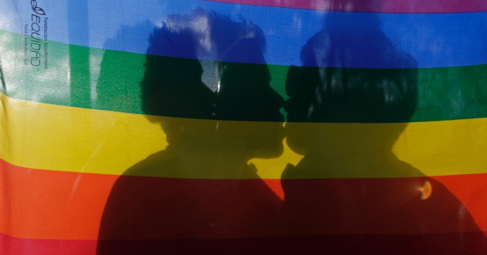 Comissão da Câmara retoma votação de PL contra união homoafetiva