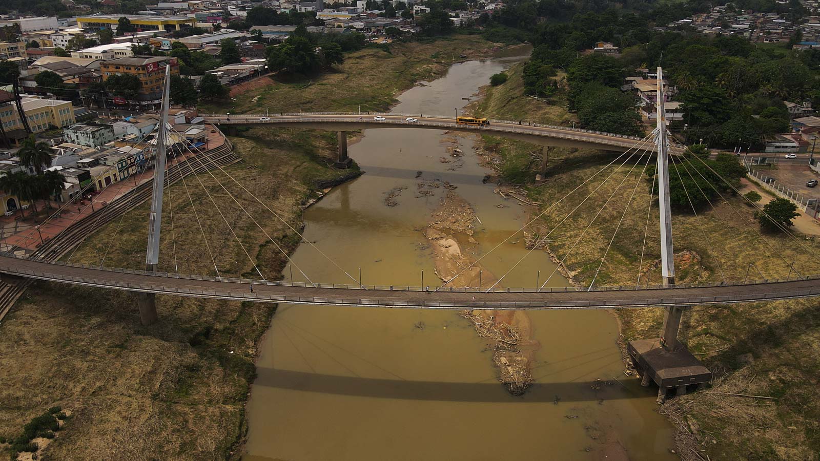 Emergência climática: estados da Amazônia encontram dificuldades diante de seca histórica
