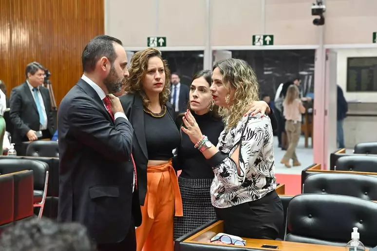 Deputadas de Minas denunciam ataques e estratégia da extrema-direita para impor retrocessos
