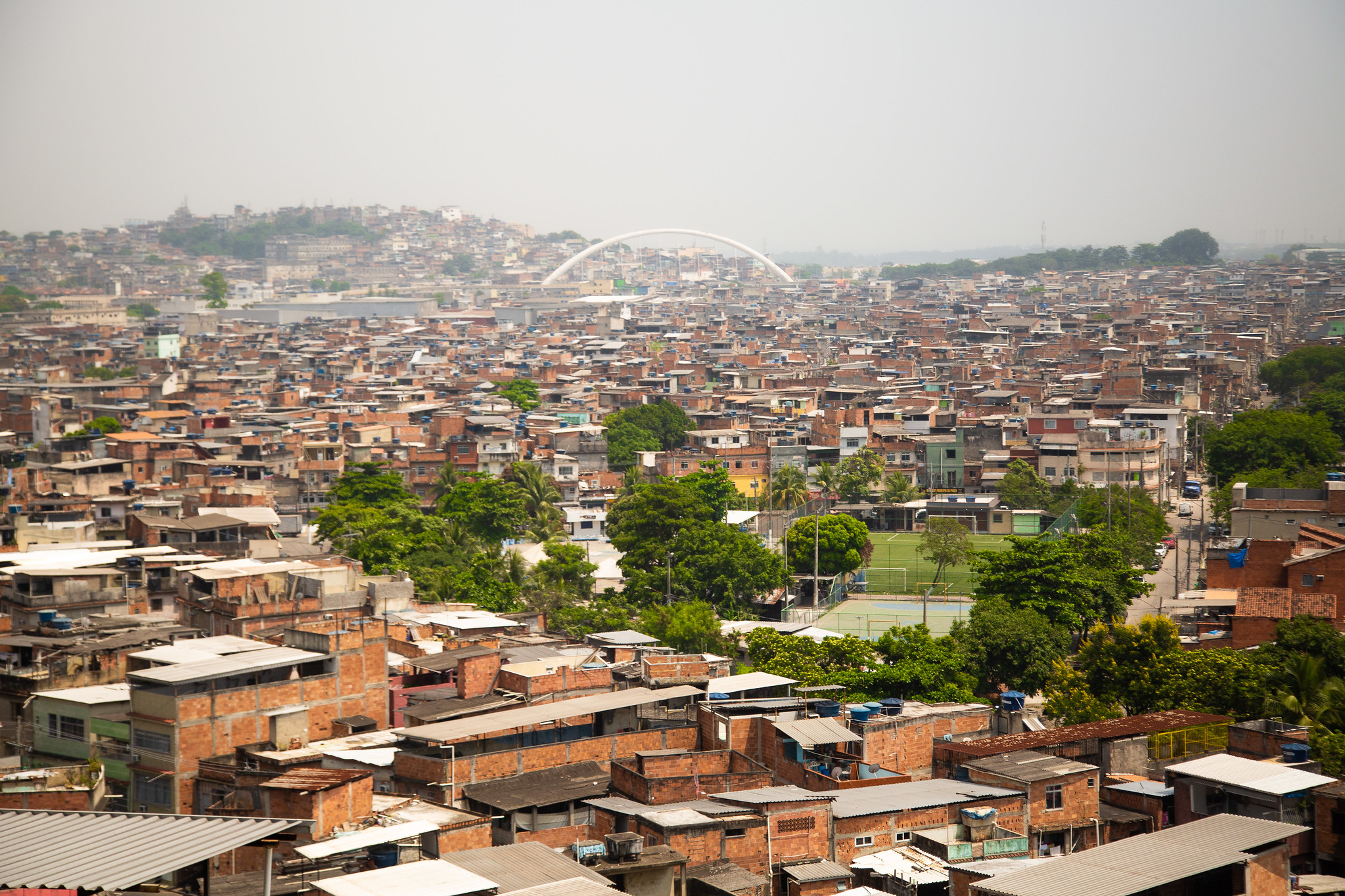 Estudo revela ameaças climáticas nas favelas da Maré até 2050
