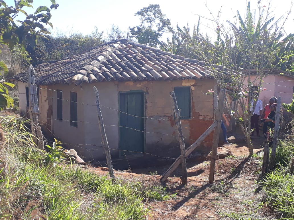 Em processo de tombamento, residência da Comunidade Quilombola dos Candendês é demolida sem aviso prévio