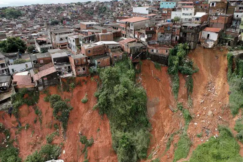 Cerca de 4 milhões de brasileiros vivem em áreas de risco