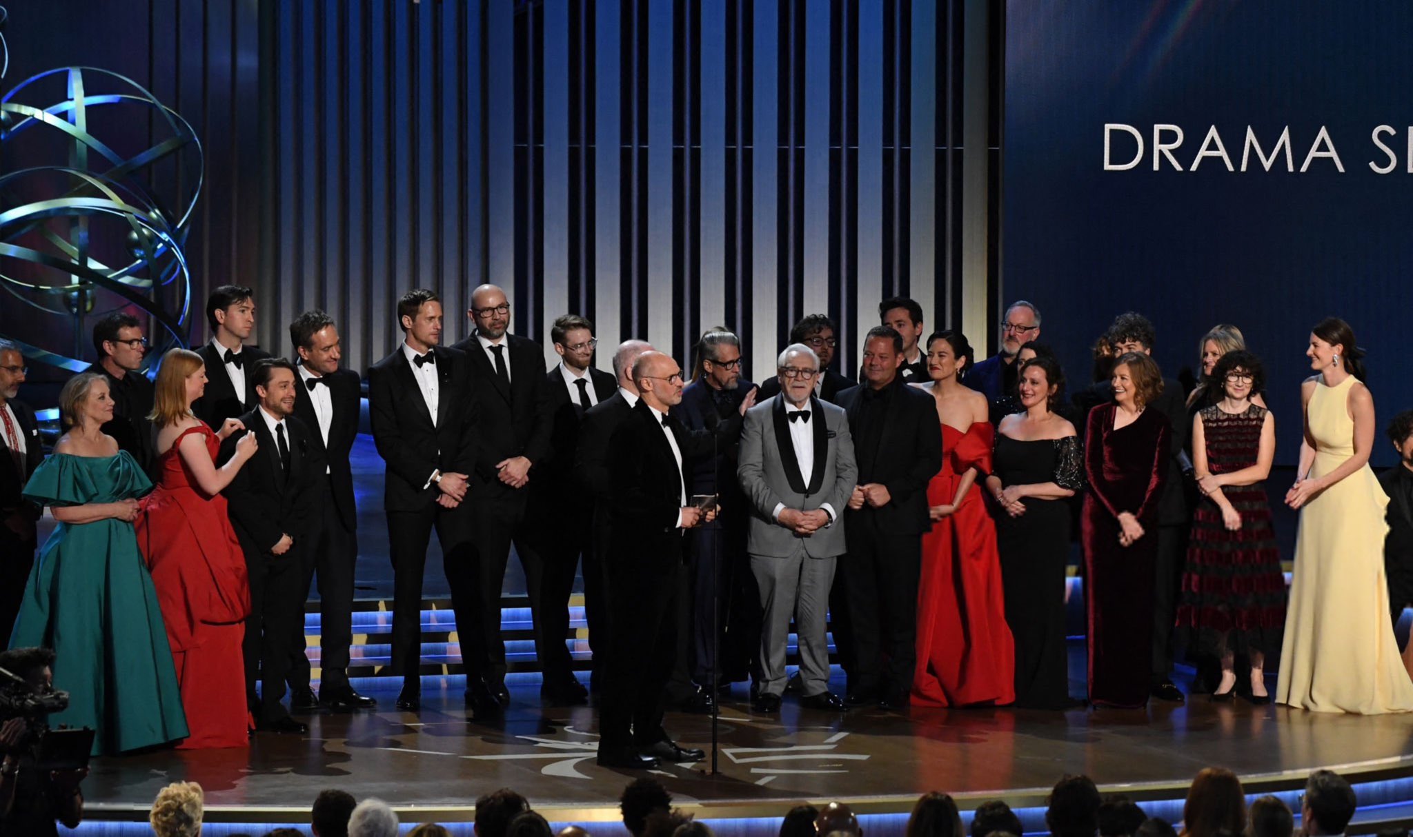 ‘Succession’ é a grande vencedora do 75º Emmy Awards e arremata seis prêmios
