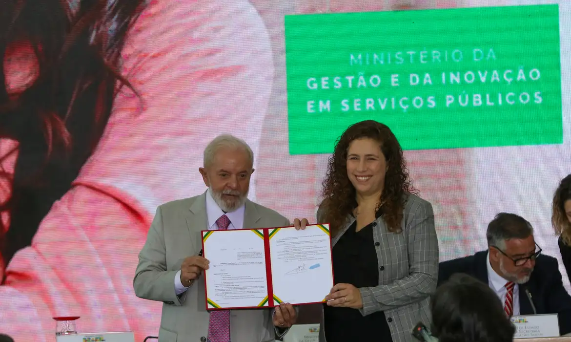 Governo Lula vai destinar imóveis da União sem uso para habitação popular