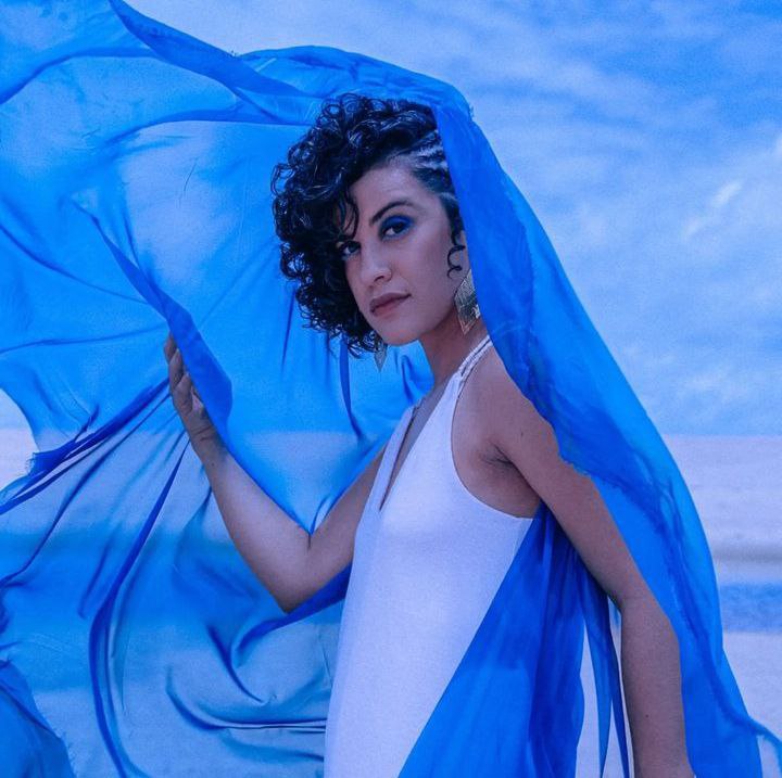 No mês da mulher, Rhamayana, cantautora baiana lança álbum sobre maternidade