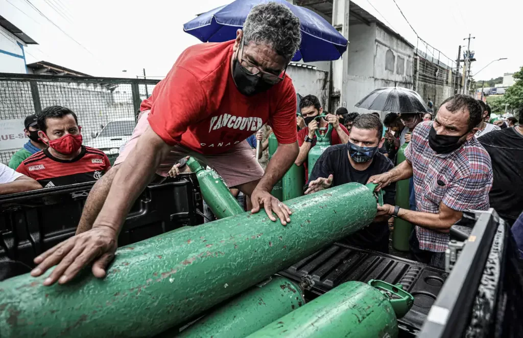 Sociedade amazonense deve ser indenizada em R$ 4 bilhões por crise de oxigênio, diz MPF