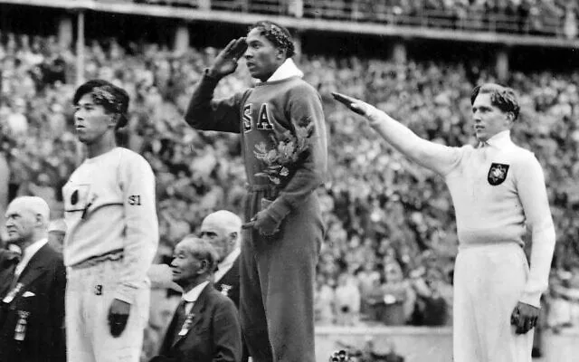 Jesse Owens: da glória olímpica na Alemanha nazista à fria ...