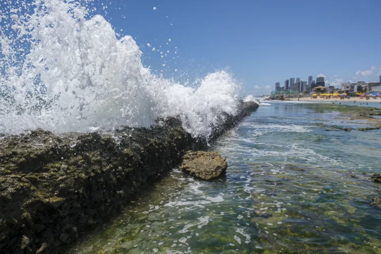Avanço do mar na Praia de Atafona, em São João da Barra | Elder Amaral / Jornal Parahybano