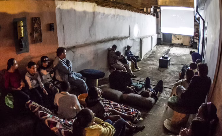 Taturana lança pesquisa para mapear exibição comunitária de filmes no Brasil