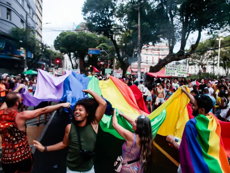 Organizações LGBTQIA+ da Bahia lançam manifesto por justiça e políticas públicas