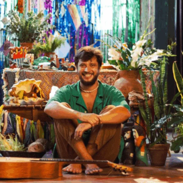 SOM Indica: Alan Bernardes e a poesia que pulsa brasilidade