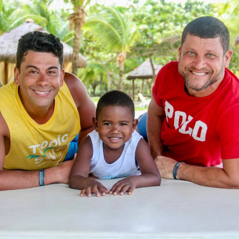 “Ser pai sempre foi meu sonho”: a história de Fioravante Cardoso e o poder das famílias LGBTQIAPN+