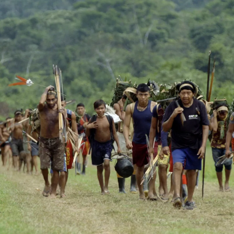 ‘A Queda do Céu’: Xamãs Yanomami mostram que a crise ambiental é também espiritual